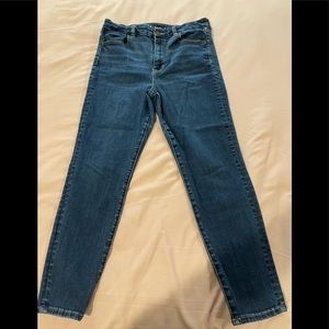 American Eagle Next Level Stretch Curvy Super Hi-Rise Jegging Jeans